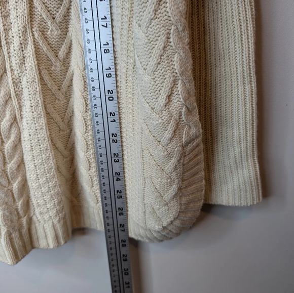 Natural Cream V Neck Cable Knit Sweater Womans Small - Picture 7 of 8